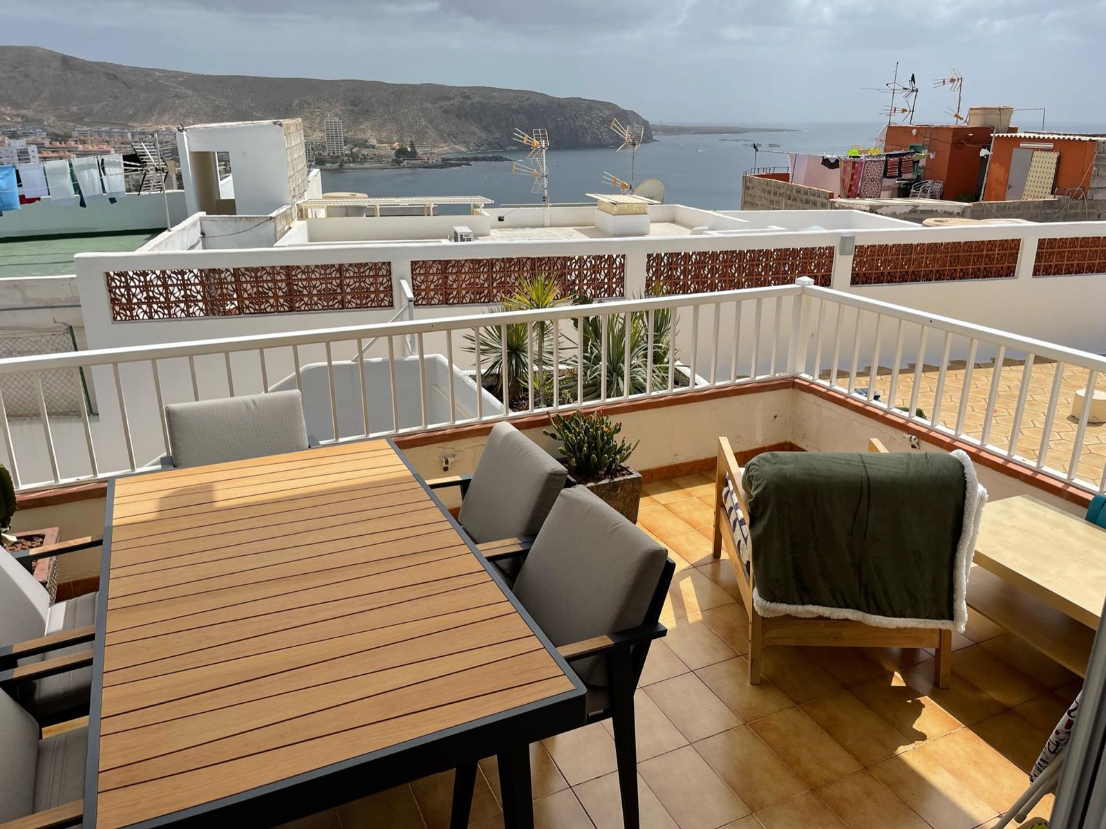 Terrace with sea views from charming flat in Los Cristianos, Tenerife